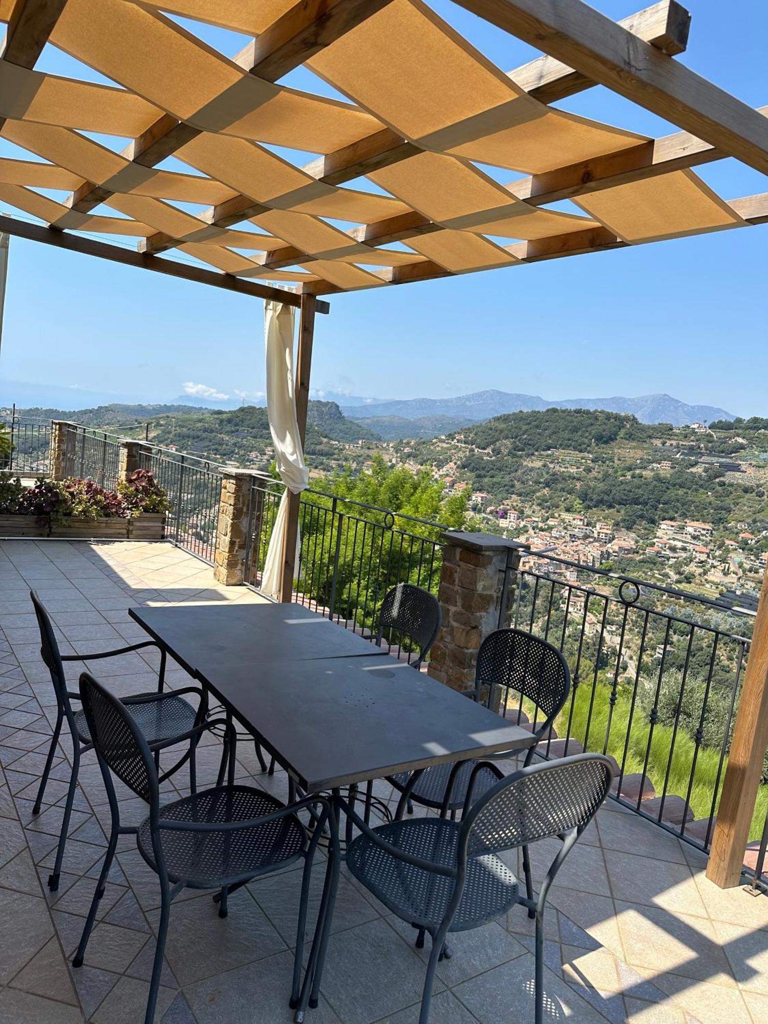 Agriturismo Ca Due Nonu Vallebona Eksteriør bilde
